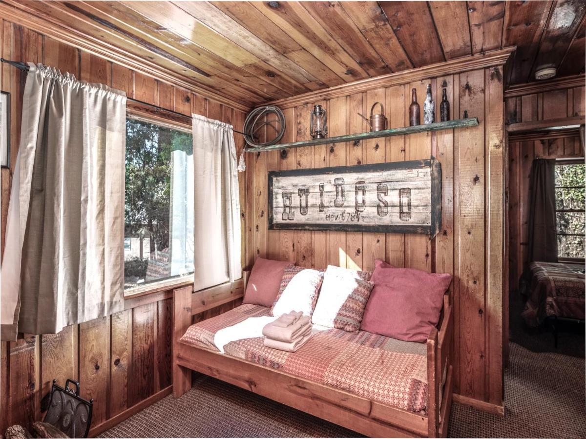 Perfect Cabin, 2 Bedrooms, Fireplace, Midtown, Sleeps 5 Ruidoso Eksteriør billede